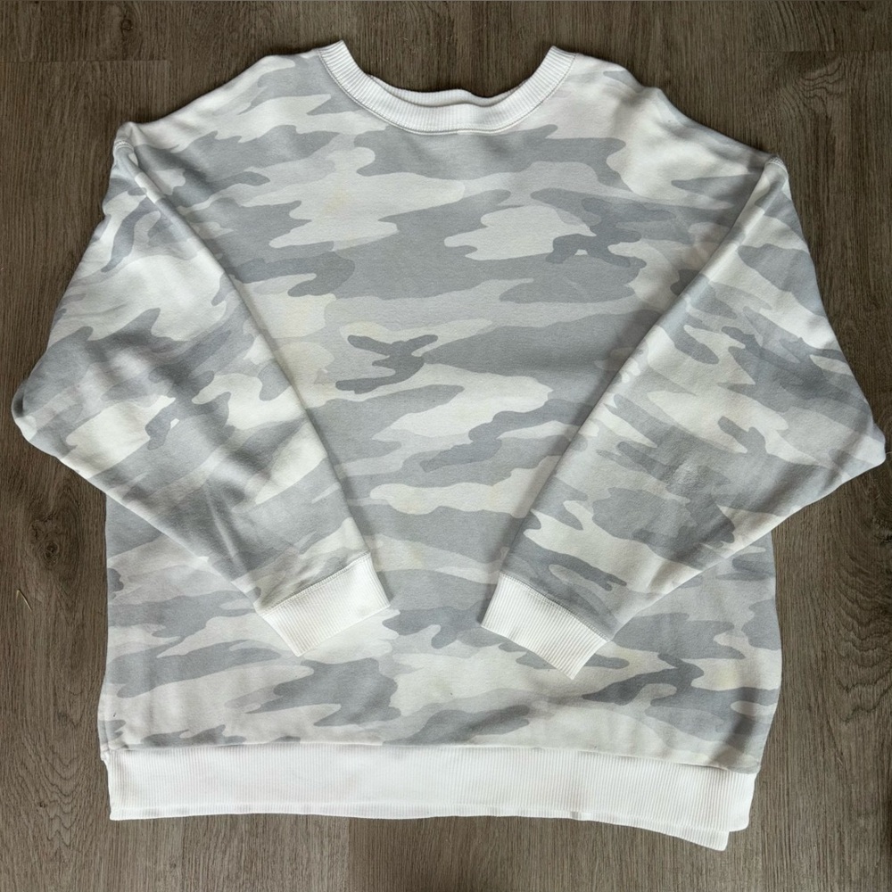 Women’s American Eagle Grey/White Camo Crewneck